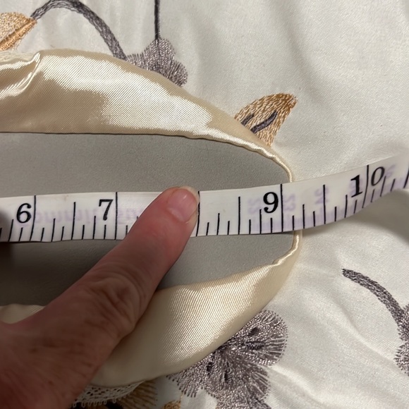 Vintage Nest Ease slippers by Presentables - Picture 9 of 9